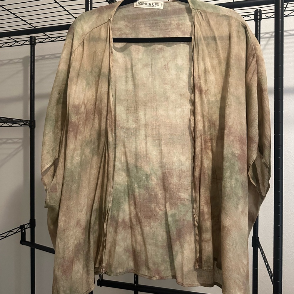 Fourteen & 9th Women's Green Tunic Top